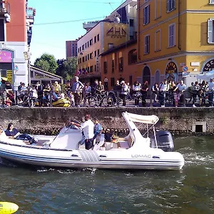 Art Navigli **** Milán